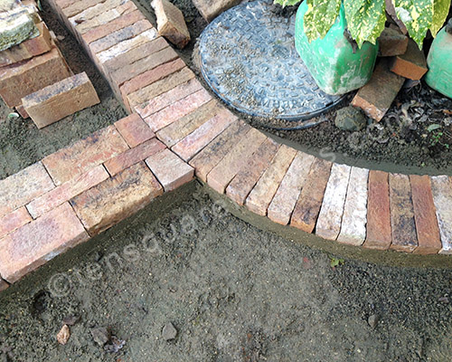 cut curve of clay pavers